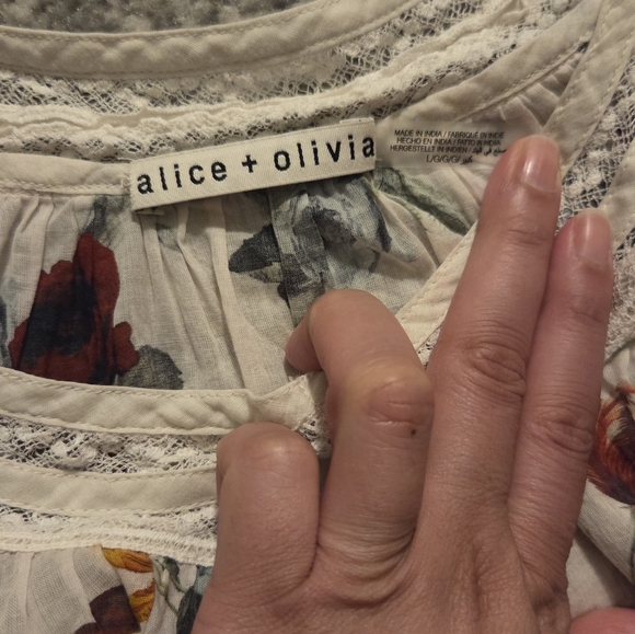 Alice + Olivia Cotton Blouse in Provence Floral EUC - Picture 5 of 6
